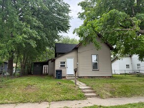 Building Photo - Adorable 3 Bedroom Home in Frankfort