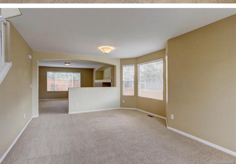 Building Photo - 16805 Trail View Cir