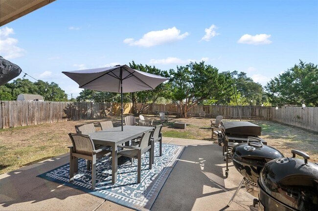 Building Photo - 2500 White Stallion Way