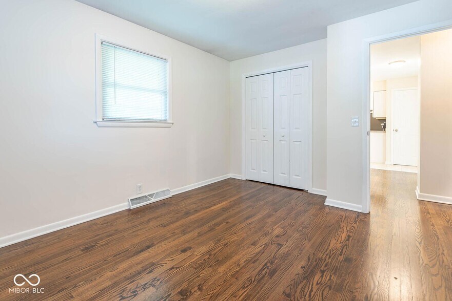 Building Photo - 4219 E Deckard Dr