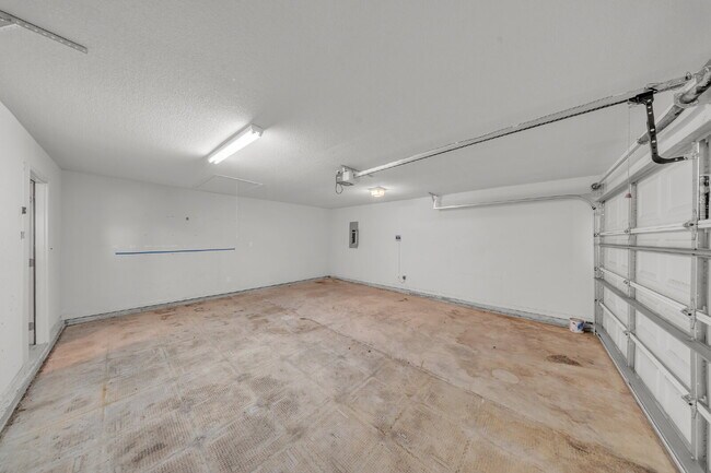 Building Photo - "Charming 3-Bedroom with 2 Full Baths in Valdosta – Perfect Blend of Comfort and Style!"