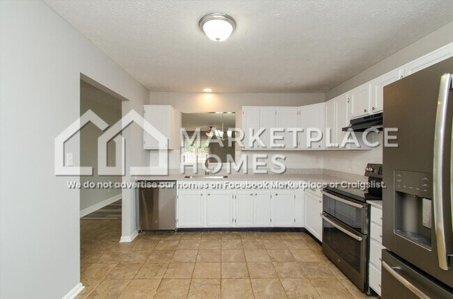 Building Photo - 10650 Sedgegrass Dr