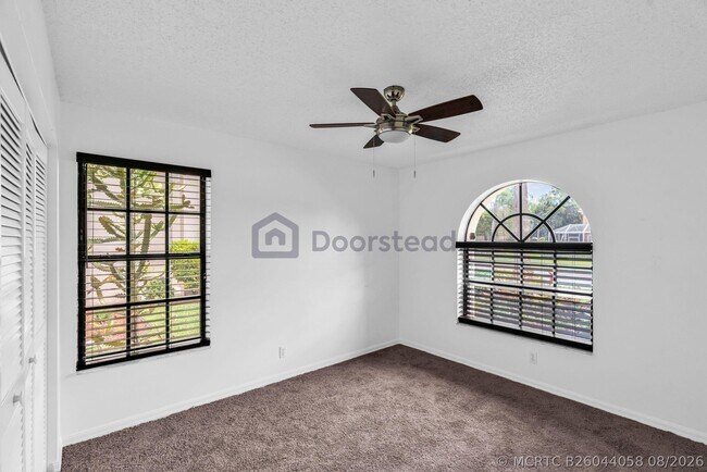 Building Photo - 12382 Pleasant Green Way