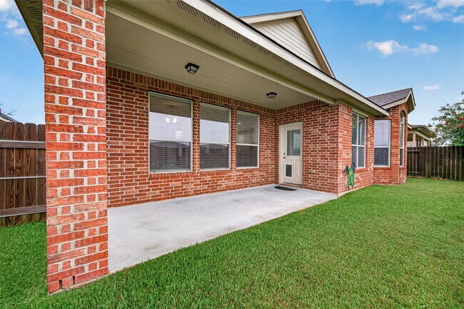 Building Photo - 21610 Avalon Queen Dr