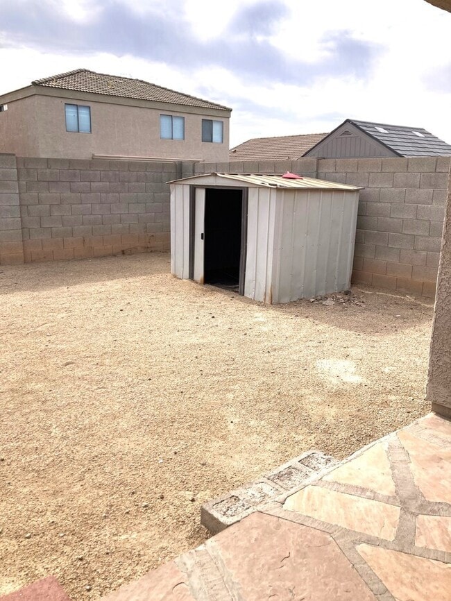 Building Photo - Charming 3-Bedroom, 2-Bath Rental in El Mirage