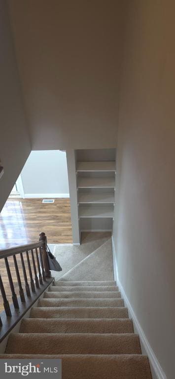 Building Photo - 7886 Marioak Dr