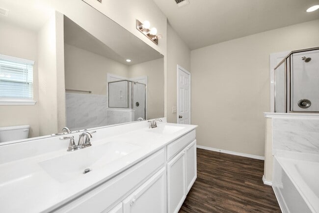 Building Photo - 25827 Kinship Ct