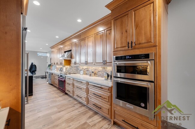 Building Photo - Stunning Luxury Mountain Home with Panoramic Views