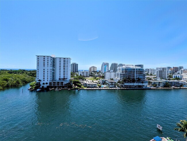 Building Photo - 888 Intracoastal Dr