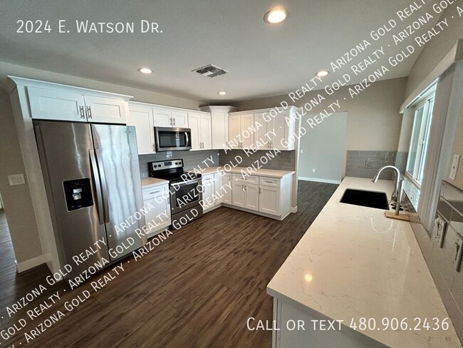 Building Photo - 2024 E Watson Dr