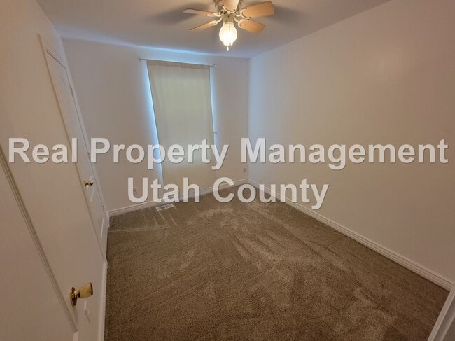 Building Photo - Eagle Mountain Townhouse