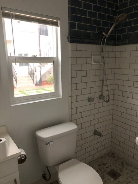 Building Photo - 6232 Milton Ave