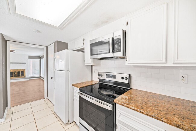 Building Photo - 7716 Challie Ln