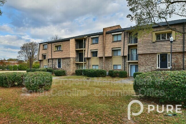Building Photo - 1323 Old Manor Rd