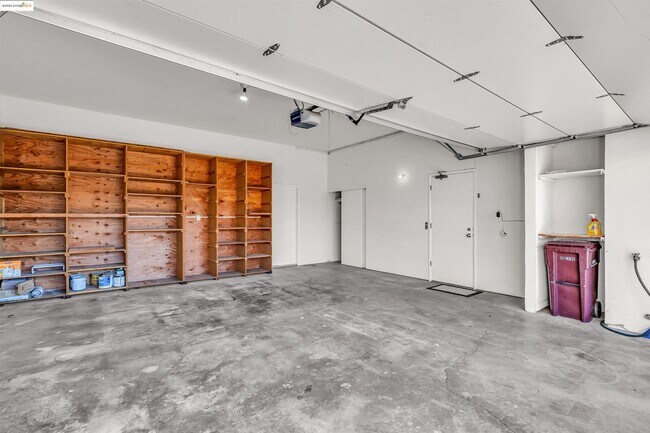 Building Photo - 57 Sereno Cir