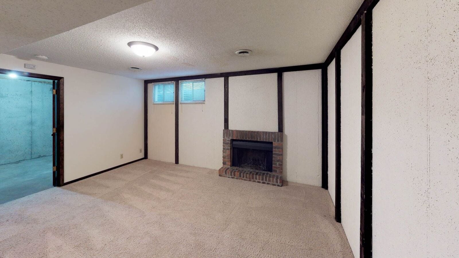 Building Photo - 811 Dondee Dr