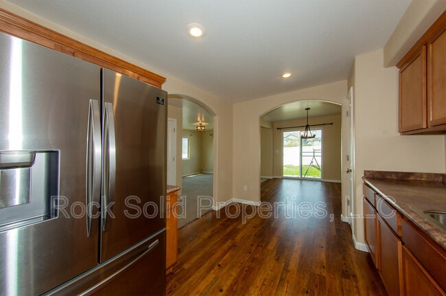 Building Photo - 3766 Saddle Ridge Trail