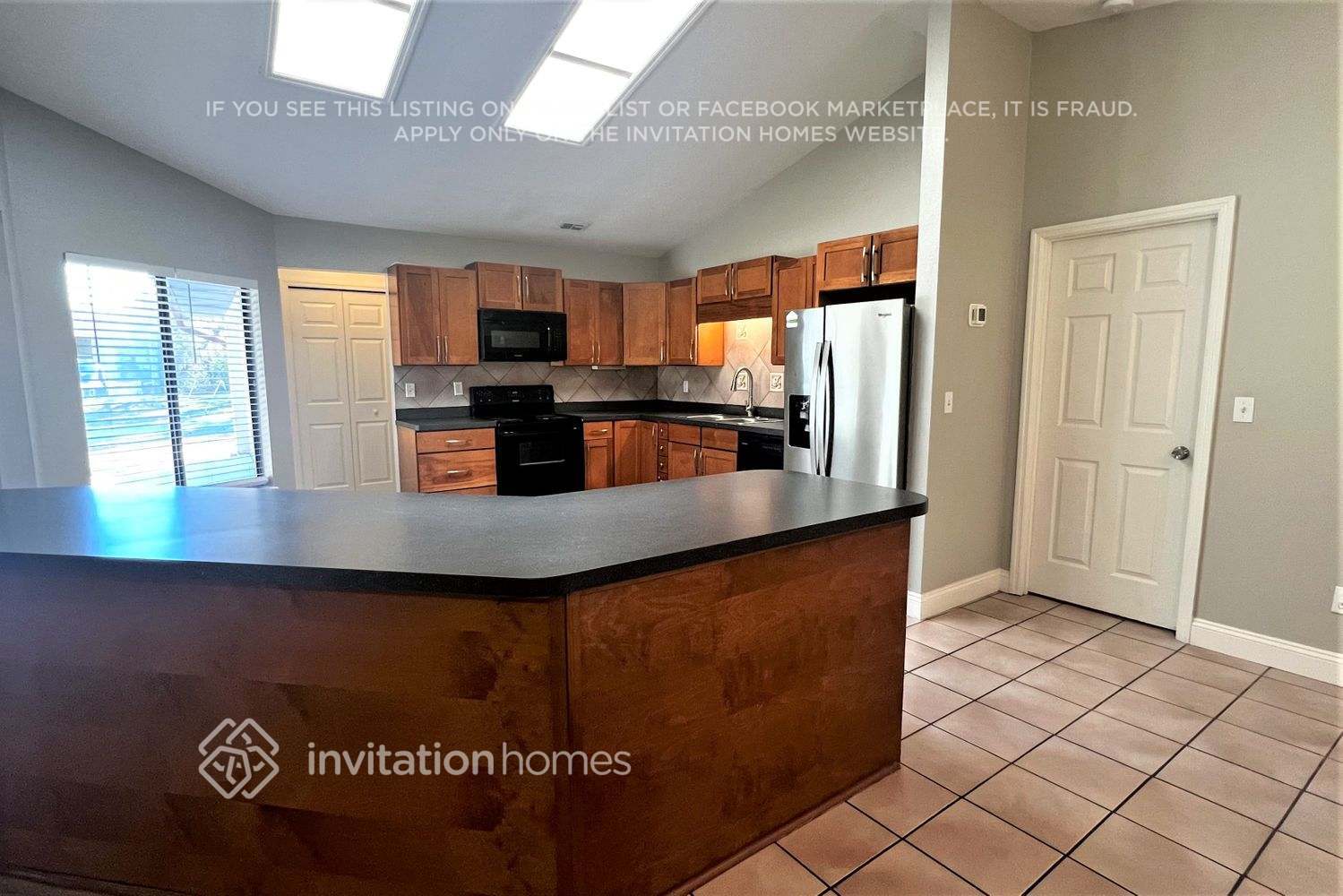 Building Photo - 80 Hartwood St