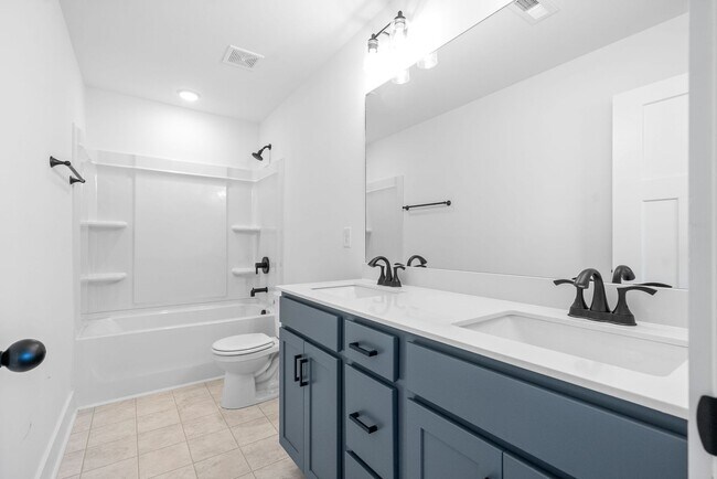 Building Photo - Luxury Townhome For Rent Near Billy Dunlop Park!