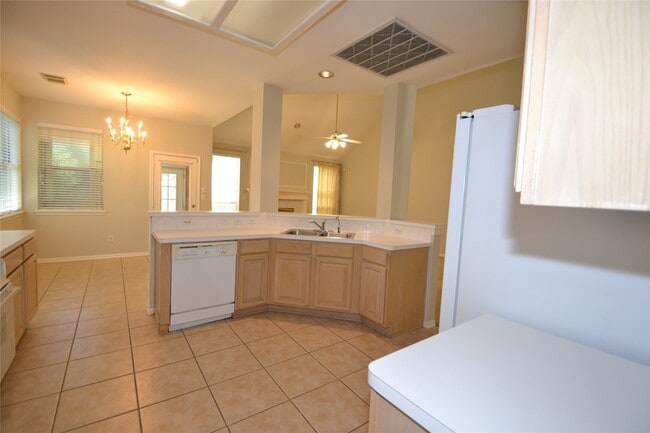 Building Photo - 15307 Amesbury Ln