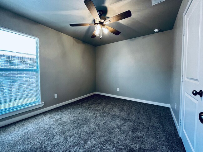 Building Photo - JULY PRE-LEASE! 3/2/2 Harvest Subdivision in Wolfforth