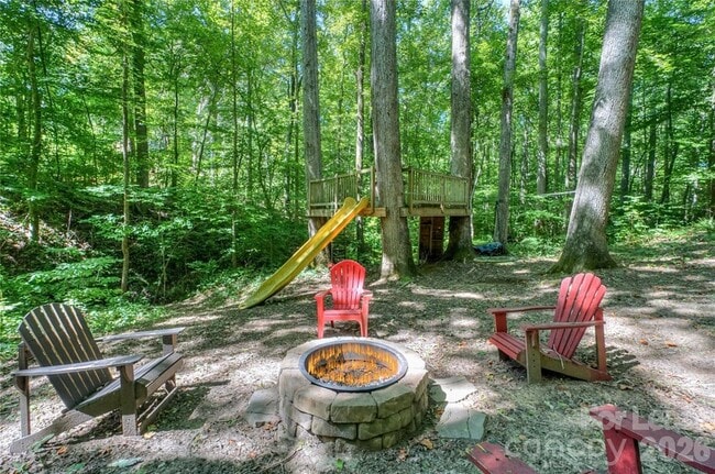 Building Photo - 181 Streamside Pl