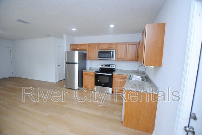 Building Photo - 5749 Silver Sands Cir
