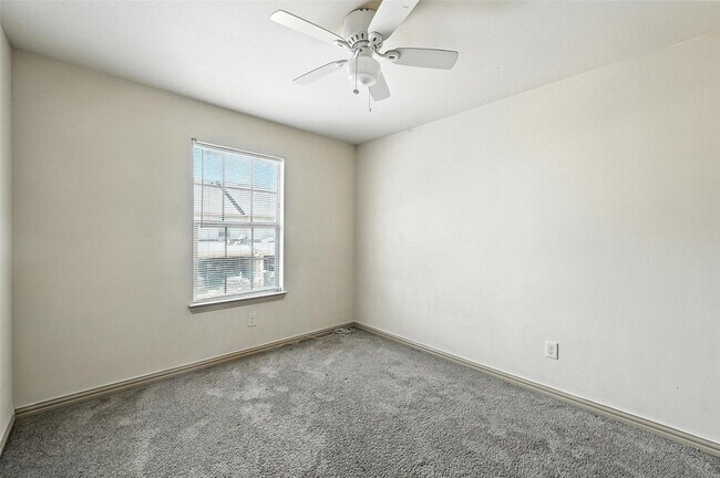 Building Photo - 2353 Homewood Ln