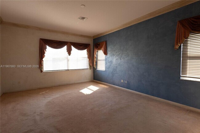 Building Photo - 5331 SW 159th Ave