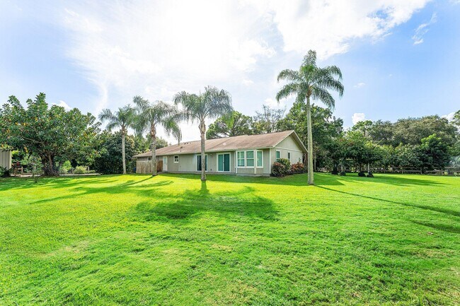 Building Photo - 15316 79th Terrace N