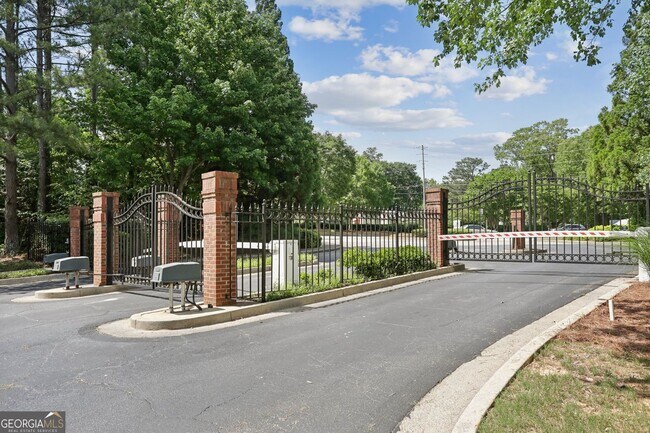 Building Photo - 206 Spring Heights Ln