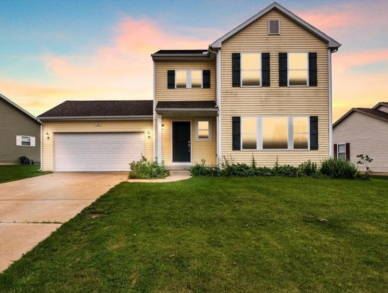 Primary Photo - 288 Cimarron Dr
