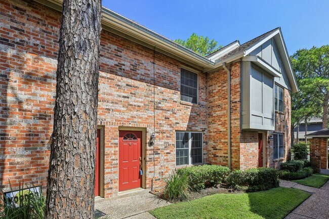 Building Photo - 515 Tallowood Rd