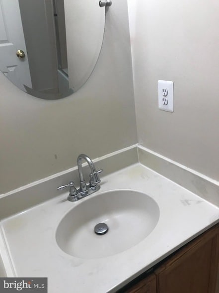 Building Photo - 12204 Apple Orchard Ct