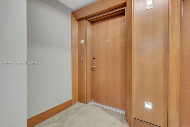 Building Photo - 31 SE 5th St