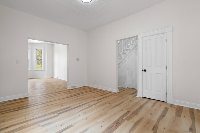 Building Photo - Fully Renovated Three Bedroom Two Bathroom Home