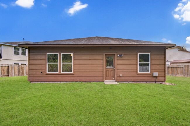 Building Photo - 6026 Burnet Bend Ave