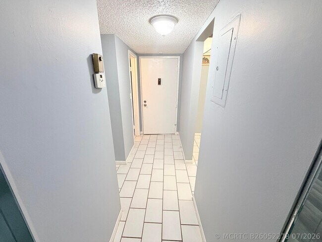 Building Photo - 4354 NW 9th Ave