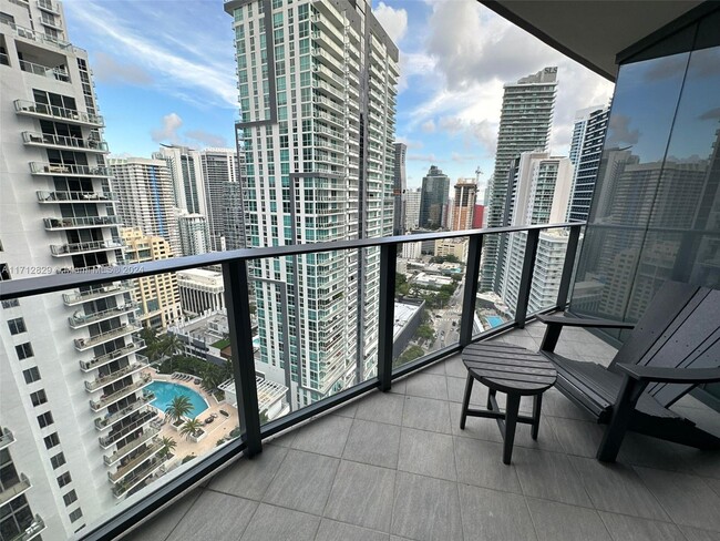 Building Photo - 1000 Brickell Plaza