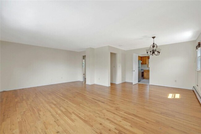 Building Photo - 126 Fisher Ave