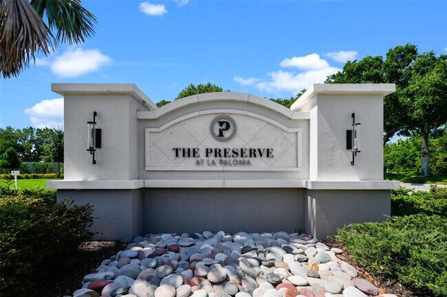Building Photo - 3778 Maxwell Park Dr