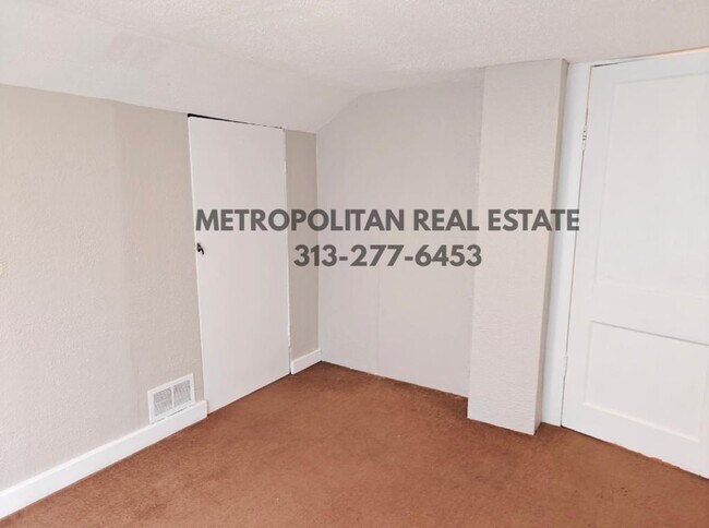 Building Photo - 34639 Brush St