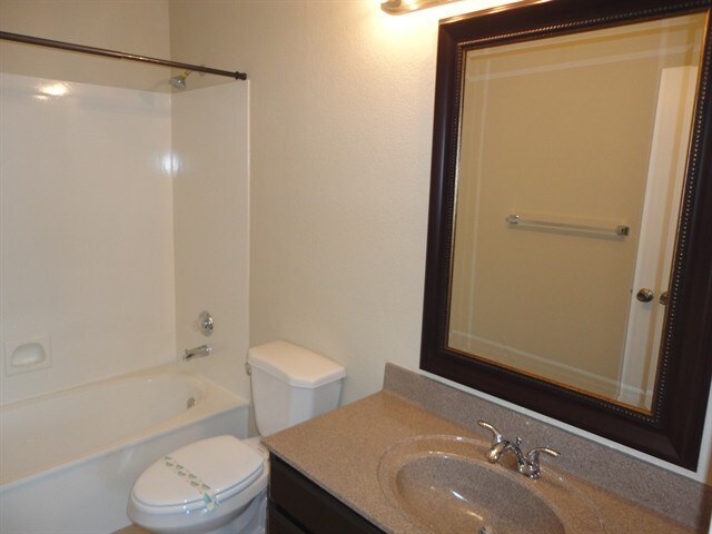 Building Photo - 3881 W Denver St