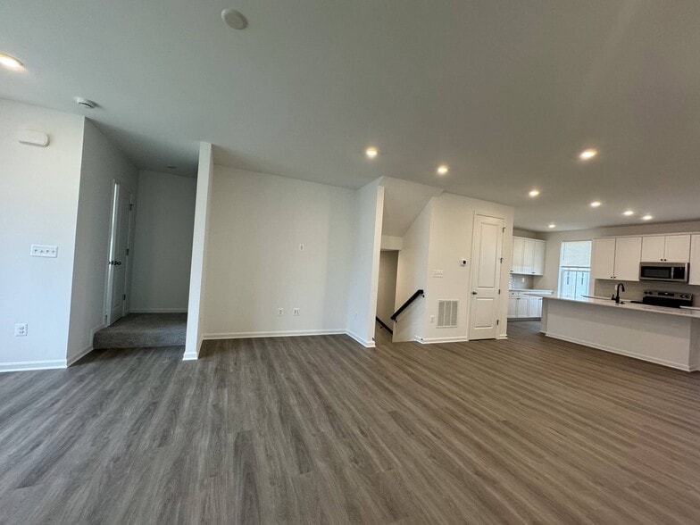 living room - 509 Rosemary Cir