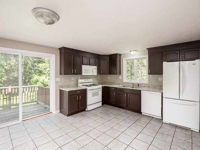 Primary Photo - 90 A Loxwood St