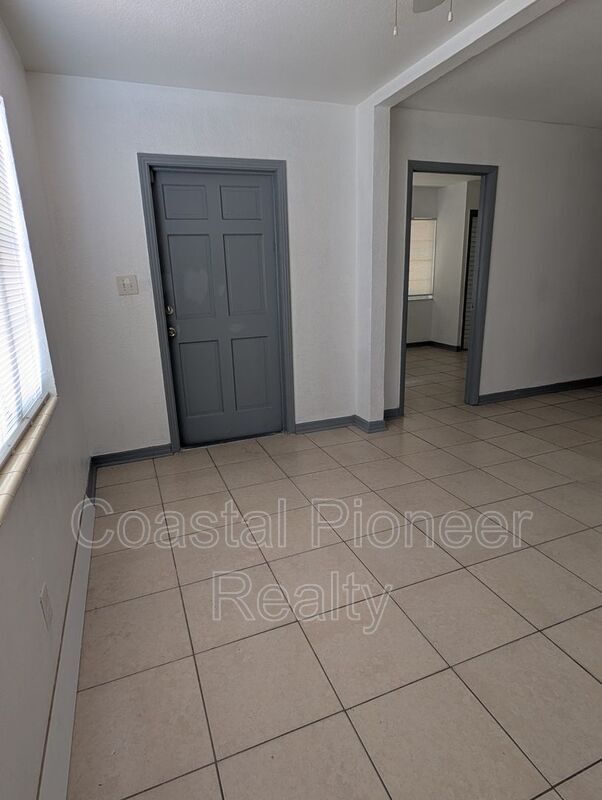 Building Photo - 3721 N Whittier St