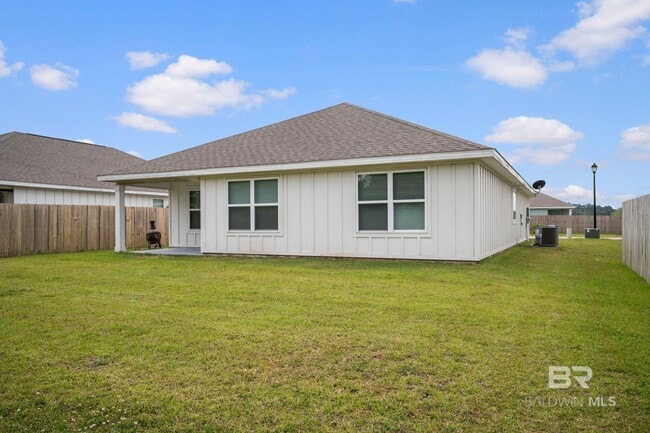 Building Photo - 15133 Forsythia Lp