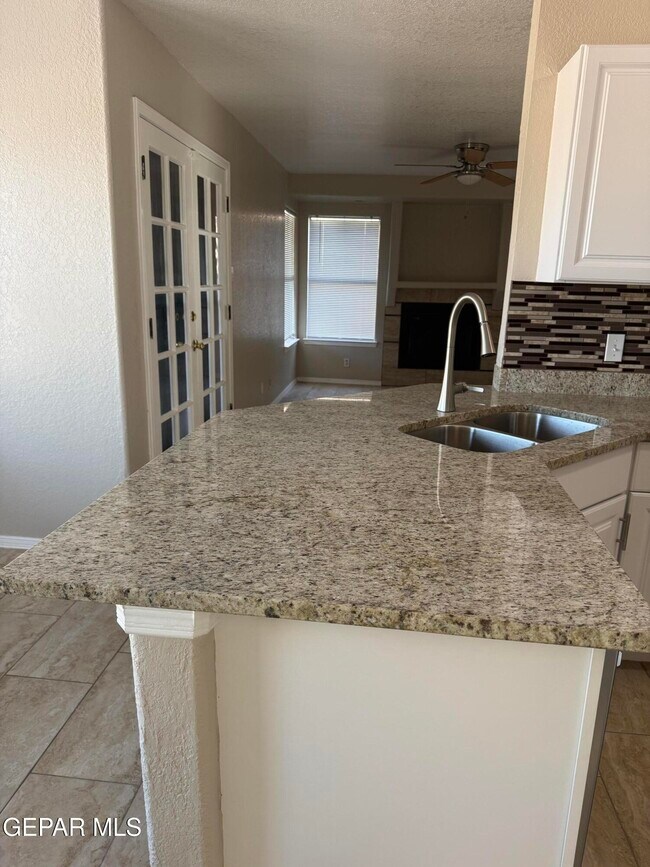 Building Photo - 1801 Garden Gate Way