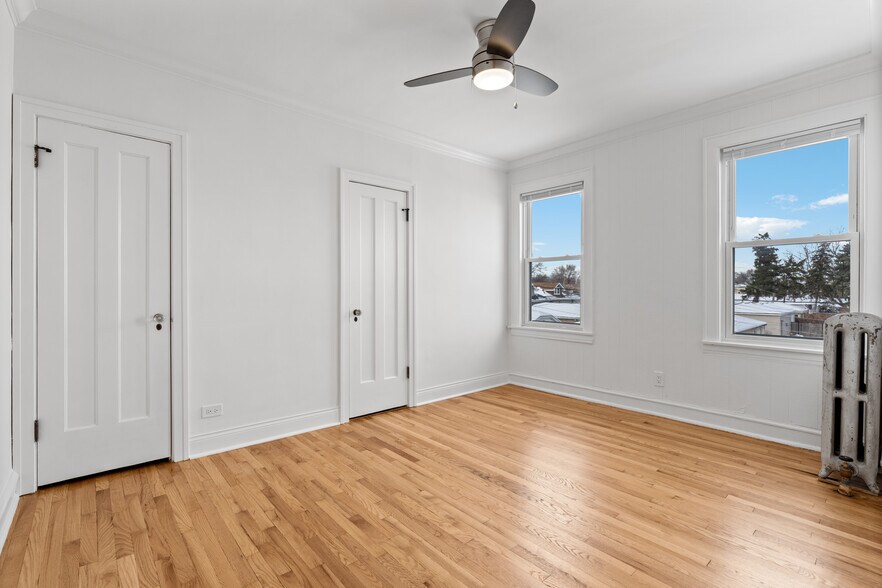 Building Photo - 5408 W George St