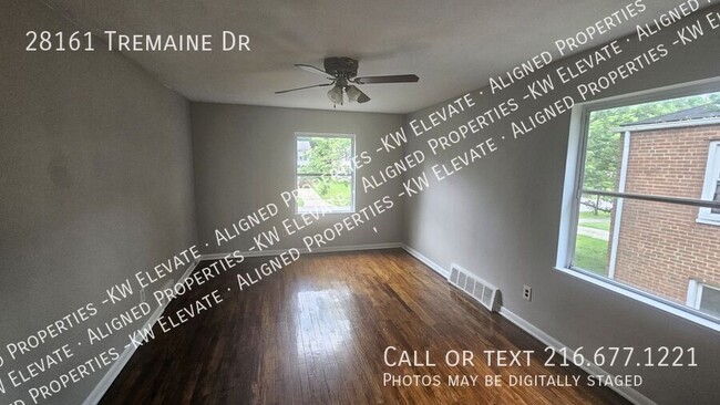 Building Photo - 28161 Tremaine Dr